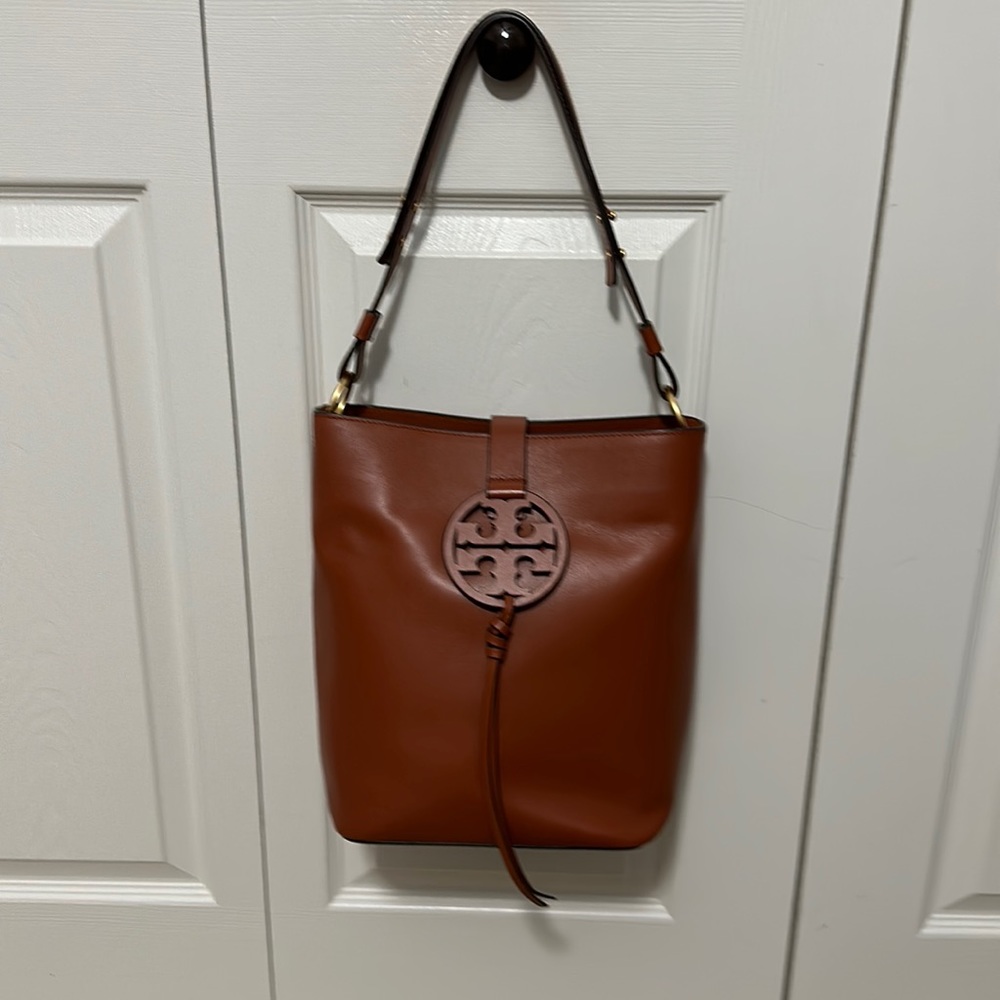 Tory Burch Miller Bucket Bag RARE VGUC